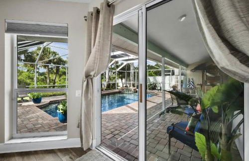 Nokomis Pool Home on the Canal - Foto 25