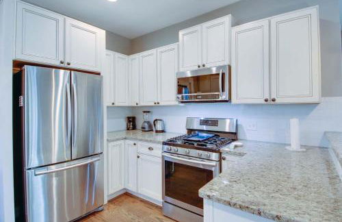 Perfect for Groups - Fenced-In Yard Pet Friendly - Foto 3