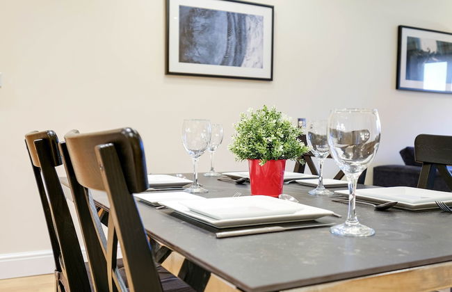 Luxury 3 Bedroom Apartment with Parking - Foto 38