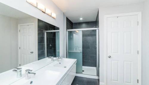 Business Suite - Walkable Entertainment - Foto 4, towels, Shower
