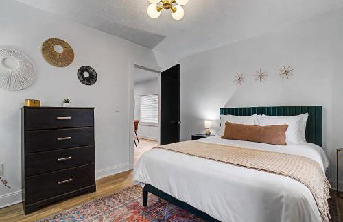 Spacious 3BR PetFriendly Retreat Near DT Cleveland - Foto 21