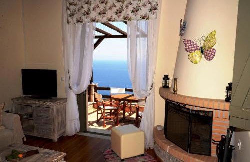 Dio Escapes Houses - Photo 46