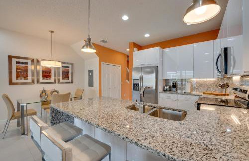 Townhome with Lanai about 9 Mi to Disney! - Foto 2