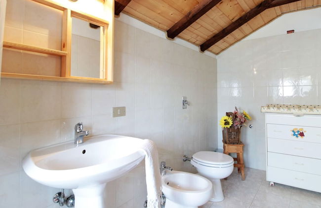 Belvilla by OYO Baita Silana - Foto 14