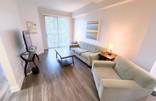 Stylish 2 Bed 2.5 Bath Condo Near Beverly Hills. - Photo 3