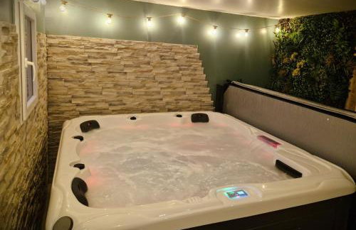 Chill House - Maison 2 chambres - Option Jacuzzi - Foto 18