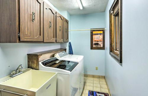 Vermilion River Home with Hot Tub and Private Dock! - Foto 36