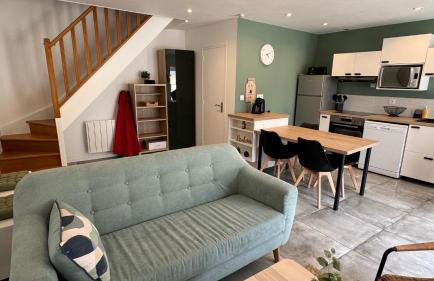 Petite maison en pierre au pied de la voie verte - Foto 8