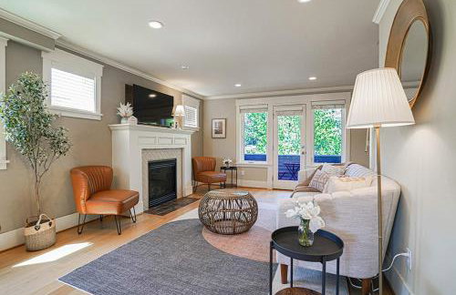Exquisite Central Townhome with Spacious Loft and Gourmet Kitchen - Foto 12