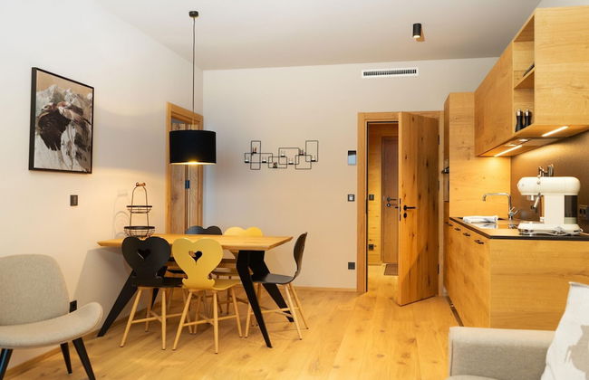 Apartment in Schrocken Near Ski Arlberg - Photo 4