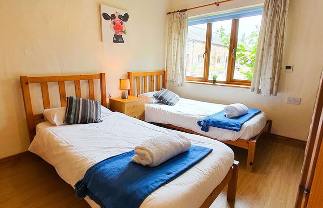 The Victorian Barn self catering holidays with pool & hot tubs - Photo 78