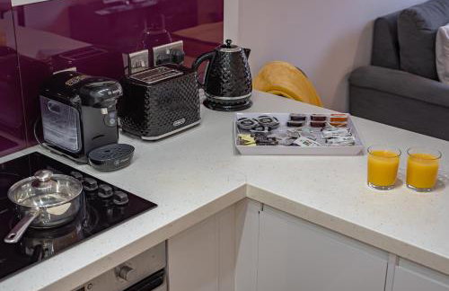 Cosy & Bright 2 Bedroom Apartment in Newbury Town Centre - SLEEPS 7 - Foto 13