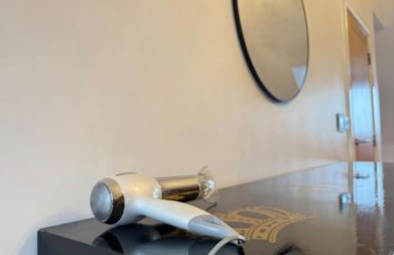 Spacious 2-Bedroom Duplex with Jacuzzi Bath and Free Gated Parking - Foto 48