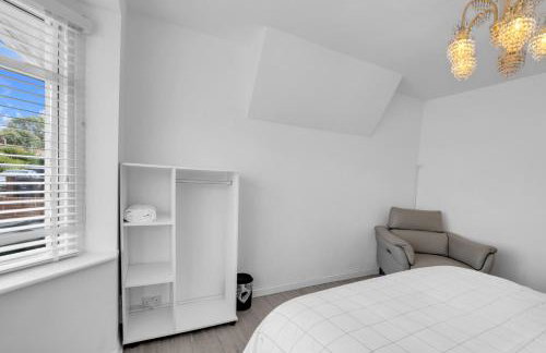 4 Bed - Sleeps 8 - Free Parking - Garden - Foto 12