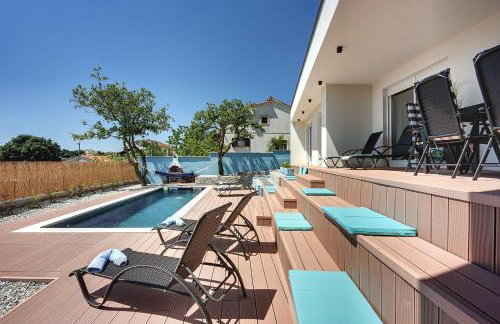 Villa mit privatem Pool nur wenige Minuten von den Stränden - Foto 29