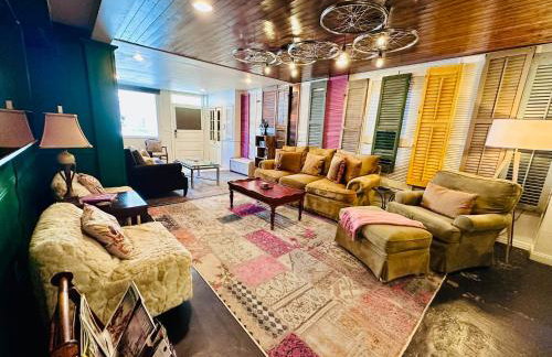 3 Bedroom Private First Floor Apartment in Marigny Sleeps 6 Walk to Frenchmen & Bourbon & French Quarter - Foto 1