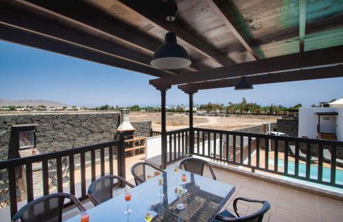 Villa Vista Reina - Luxury 6 Bedroom - Heated Pool- Views - Pool Table - Vista Lobos - Playa Blanca - Photo 21