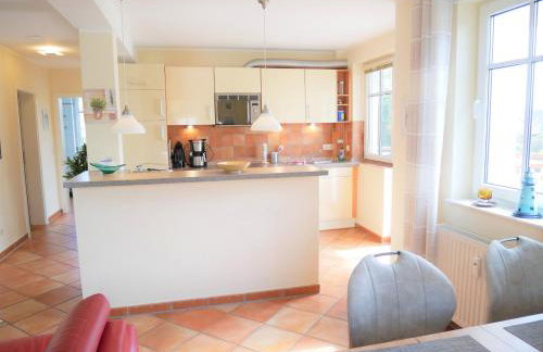 Bernsteinhaus Wohnung 3 mit 2 Balkonen & Kamin - Foto 3