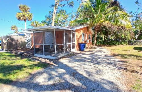 Starfish - Spacious By River 1.3 Mi to Beach 1 Bd 1 Bth Kit - Photo 2