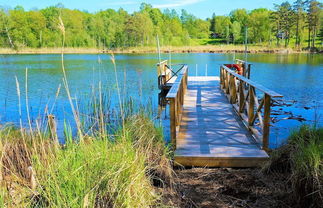 4 Person Holiday Home in Axvall - Foto 4