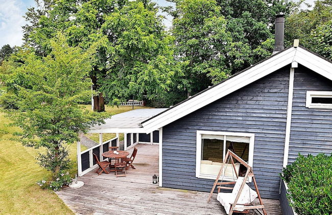 Modern Holiday Home Near Nibe With Terrace - Foto 16