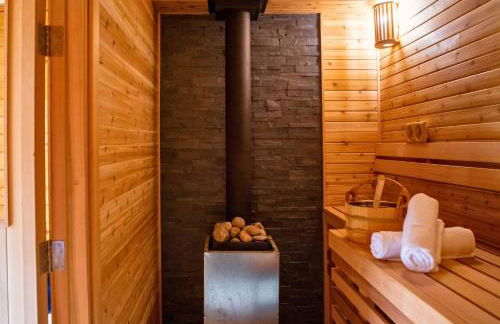 Poconos True Log Cabin with Sauna, Movie Theather, Hot Tub & Fire Pit! - Photo 2