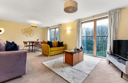 Central MK 2-Bed, Ideal for Work Stays - Foto 1