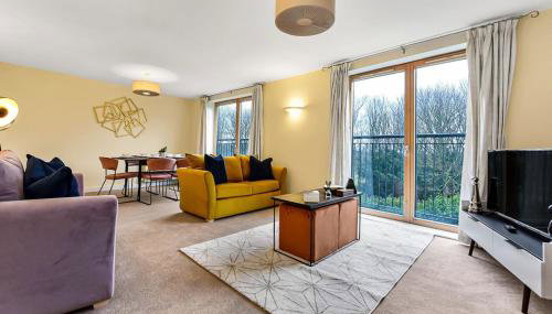 Central MK 2-Bed, Ideal for Work Stays - Foto 1