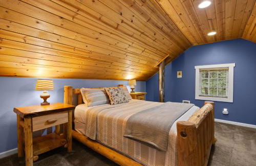 Whispering Pines - Cabin w hot tub - Foto 5