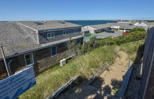 12216 - Beautiful Views of Cape Cod Bay Access to Private Beach Easy Access to P-Town - Foto 18