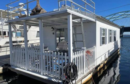 Houseboat in Providence! - Foto 21