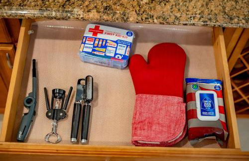 Peaceful Family Home with 3 Bedrooms and 2 Bathrooms - Photo 22