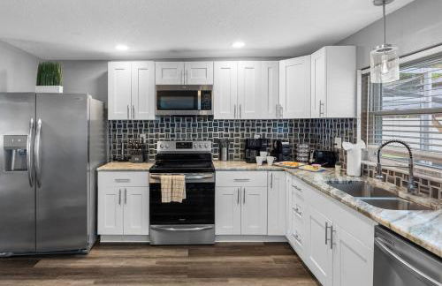 Pool Hot Tub Massage Chair Free EV Charger 5 Mins to Beaches! - Foto 17