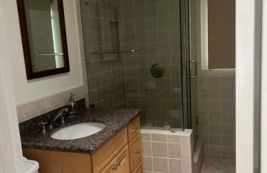 Cozy Home in Picturesque LA Near Major Attractions - Foto 4