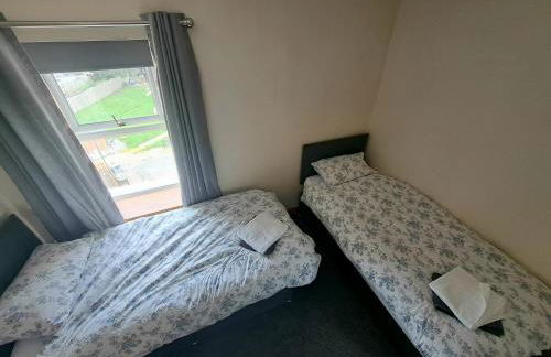 Rose Cottage Trecynon Traditional 2 bed cottage Zip World Beacons Bike - Photo 14