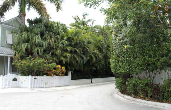 Key West Found by Avantstay Close to Shops w/ Patio & Shared Pool! Week Long Stays Only - Foto 25