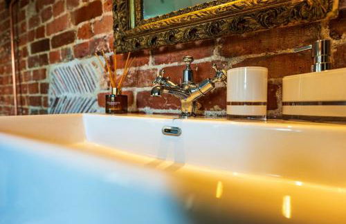 Cosy & charming medieval 'Bumble Cottage' - Foto 13