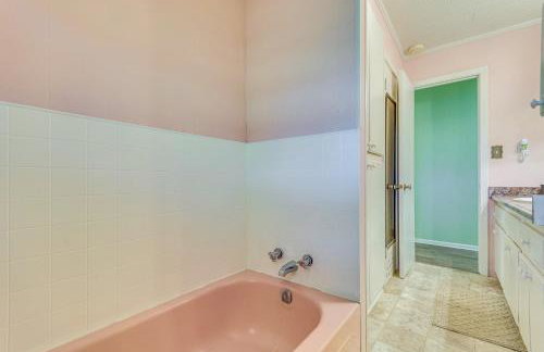 Delaware Vacation Rental Walk to Lake Dardanelle! - Foto 15