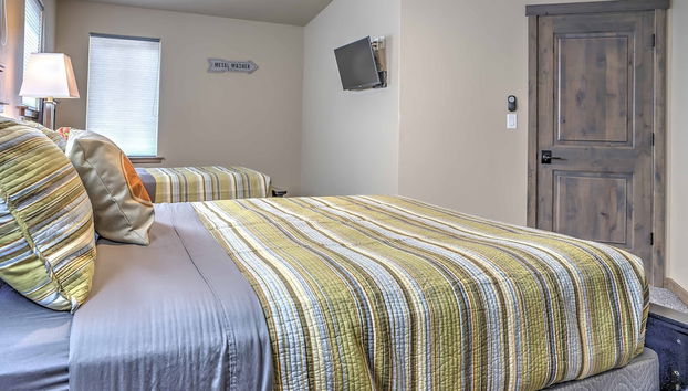 Upscale Moab Home w/ Redrock Views+hottub & Patio - Photo 4, Interior