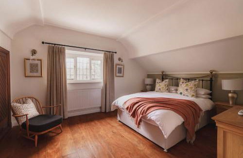 Half Way House, Clappersgate, sleeps 8 - Foto 12