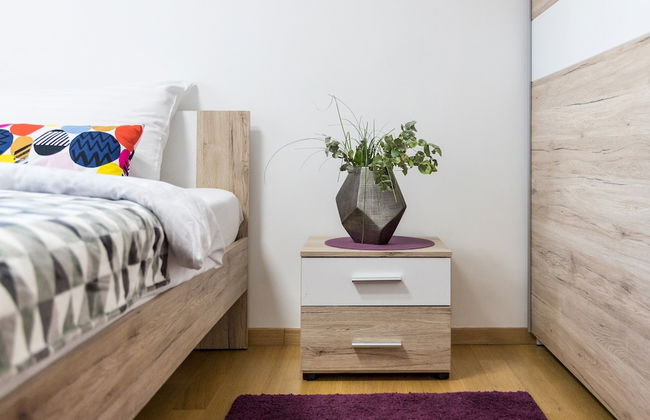 2 Bedroom Apt. in the Business Zone- Free Parking - Photo 3