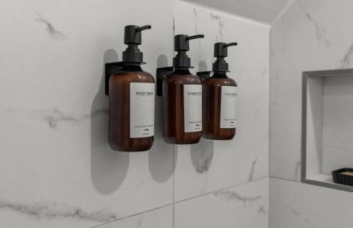 SLEEP 8 Outdoor Patio-Old City- 2 NEW Townhouses - Foto 33