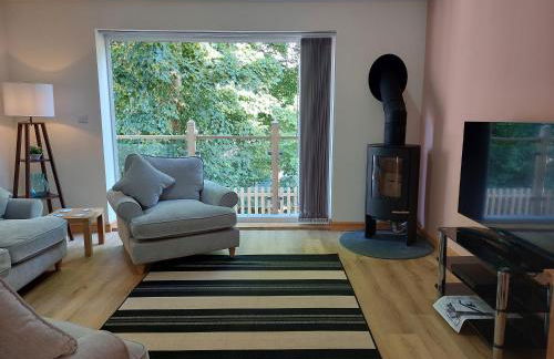 Two bedroom cottage - country lane -10 min walk to Perranporth beach - Foto 1