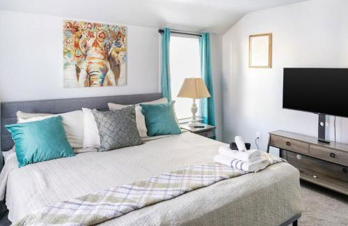 Euclid Near Lake Erie Cleveland king bed - Foto 33