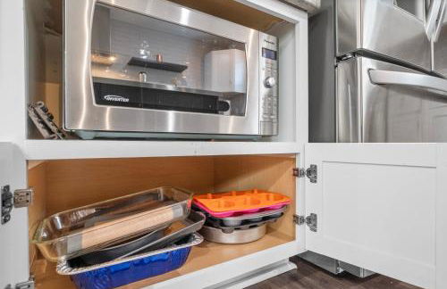 Pool Stay Near DT, Heights WiFi Games Yard BBQ - Foto 17