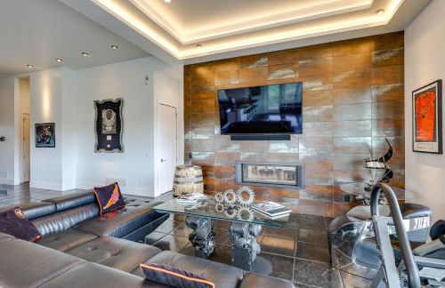 Motorcycle-Themed Home in Spearfish with Hot Tub! - Foto 6