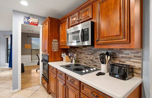 Best of Desoto - 5BR 3BA w Pool Patio BBQ Games - Foto 12