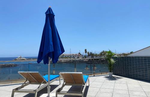 Billy's Beachfront Apartment with pool access - Foto 1