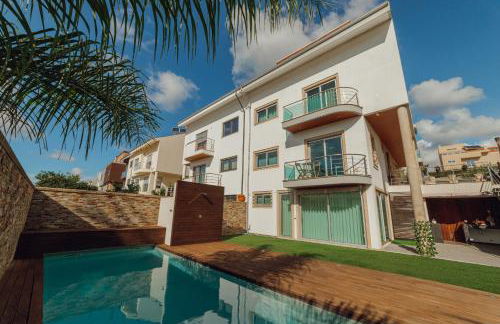 Pool & Cinema Villa by Vacationy - Foto 16