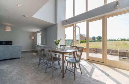 La Roche-Barn with hot tub on the Welbeck estate - Photo 7